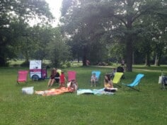 Bibliothèque au Parc. Lecture & jeux en plein air