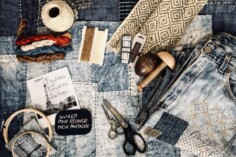 Broderie domestique et geste militant